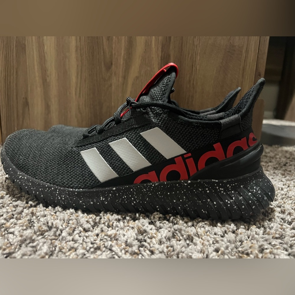 Adidas Cloud Foam Mens sneakers size 12